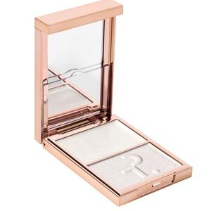 PATRICK TA 
Major Glow Creme & Powder Light Reflecting Translucent Highlighter